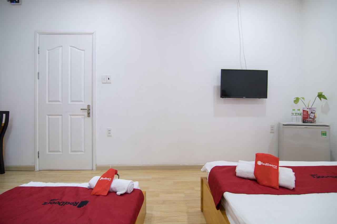 Reddoorz Near Nguyen Hue Walking Street 2 - Dorms Available Ho Chi Minh City Exterior photo